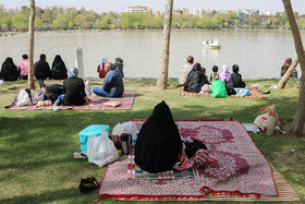 سیزده فروردین ، روز آشتی با طبیعت - زاینده رود اصفهان