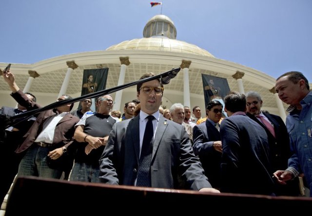 وعده اپوزیسیون ونزوئلا برای برخورد با قضات دادگاه عالی