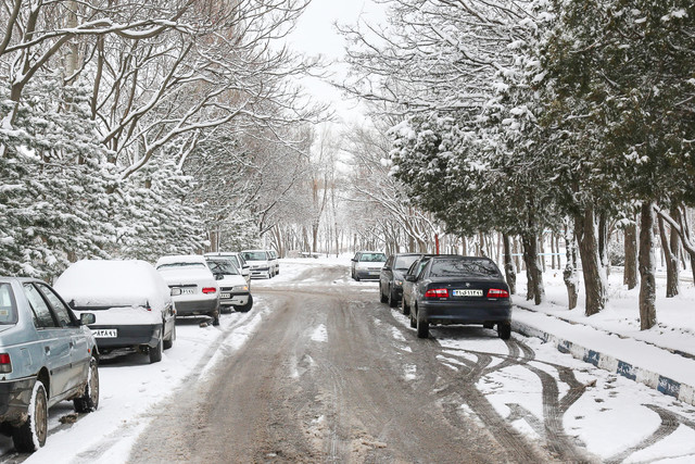 تداوم لغزنده بودن سطح جاده‌های استان زنجان
