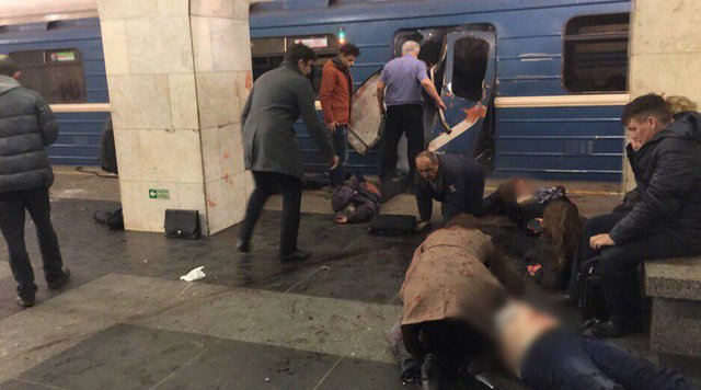 انفجار در متروی سن پترزبورگ با ۱۱ کشته و ۵۰ زخمی + عکس و فیلم