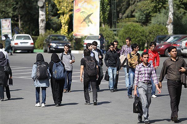دانشجو محور گام دوم انقلاب است دانشجو محور گام دوم انقلاب است