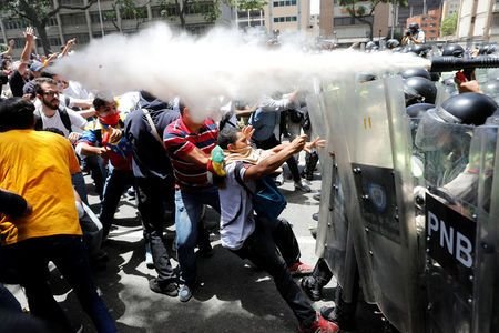 درخواست سازمان ملل برای پیگیری سرکوب خشونت‌بار اعتراضات ونزوئلا