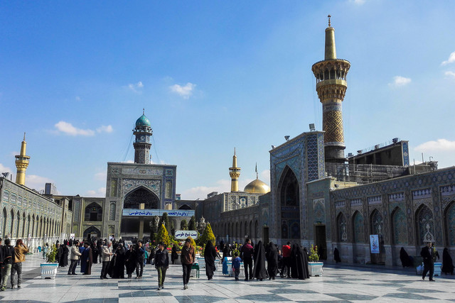 حرم امام رضا (ع) آرام است/هنوز گزارشی از تخریب آثار نرسیده