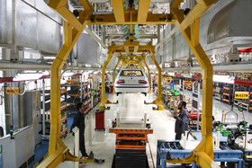 فرصت یک ساله رئیس‌جمهور به خودروسازها برای ارتقای محصولات با کمک دانش‌بنیان‌ها