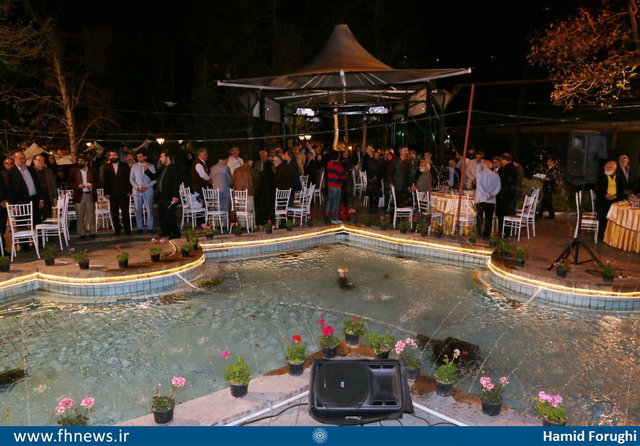 دیدار نوروزی جمعی از هنرمندان در باغ - موزه هنر ایرانی