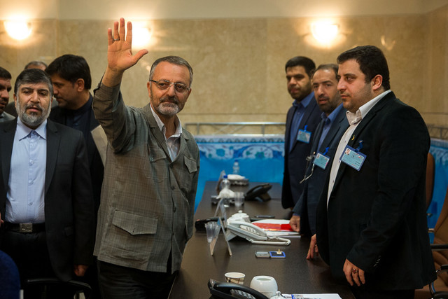 تکذیب سهمخواهی پایداری/دندهعقب جبهه اصلاحات؟