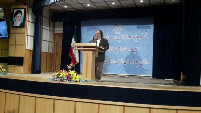 کاندیدای احمدی نژاد نیستم کاندیدای احمدی نژاد نیستم