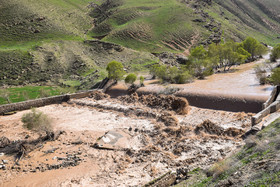 جاری شدن سیل در روستاهای آذربایجان غربی