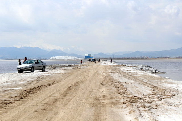 افزایش طول جاده در تالاب میقان توسط شرکت املاح ایران/ اعلام خسارات وارده به دادگاه افزایش طول جاده در تالاب میقان توسط شرکت املاح ایران/ اعلام خسارات وارده به دادگاه