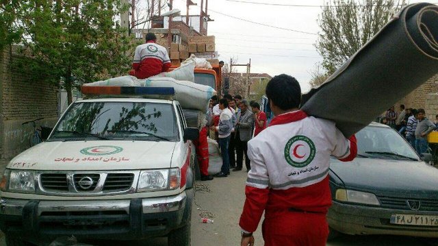 بهره مندی نزدیک به 6000 خانوار سیل زده از خدمات هلال احمر در آذربایجان غربی