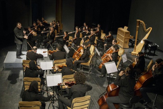 ارکستر فیلامونیک تهران کنسرت می‌دهد