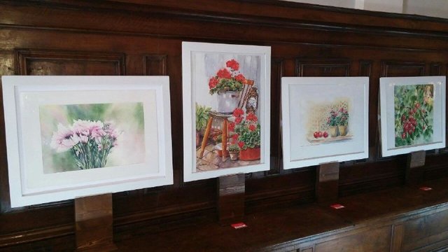 عکس تزئینی است انتقال حس با آب و رنگ