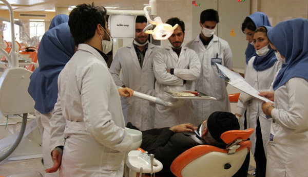 دغدغههای رزیدنتها در دالانهای پر پیچ و خم درمان  دغدغههای رزیدنتها در دالانهای پر پیچ و خم درمان