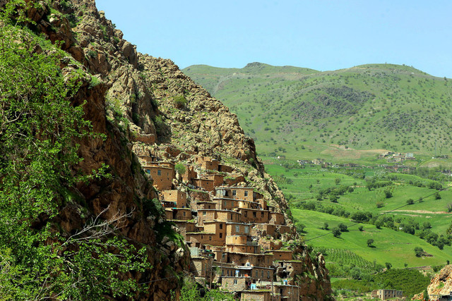 از روستای هرمی شکل تا عروسی هر ساله "پیرشالیار"... از روستای هرمی شکل تا عروسی هر ساله "پیرشالیار"...