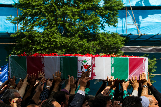 پیکرهای دو شهید گمنام در تهران تشییع می‌شوند