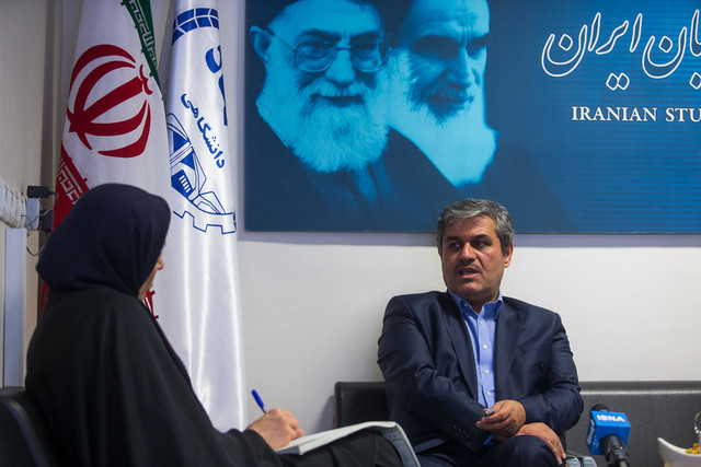 تاجگردون: تئوری توسعه فساد برای کشور طراحی شده است تاجگردون: تئوری توسعه فساد برای کشور طراحی شده است