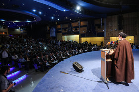 همایش فعالان سلامت با حضور ابراهیم رییسی 