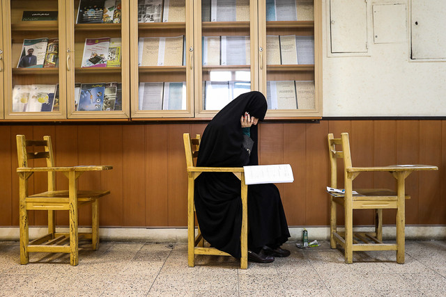 لزوم حضور پررنگ خواهران طلبه زنجانی در مراکز آموزشی