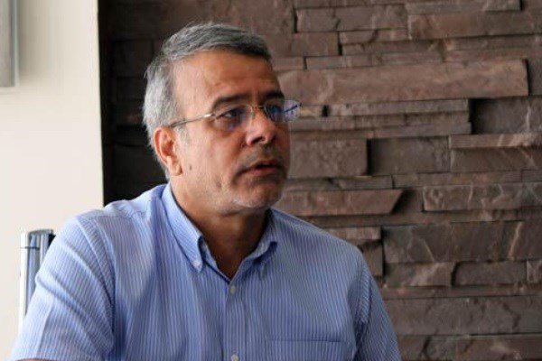 کیانوش راد: رئیسجمهور تصمیم خود را برای معرفی کابینه قاطعانه اعلام کند کیانوش راد: رئیسجمهور تصمیم خود را برای معرفی کابینه قاطعانه اعلام کند