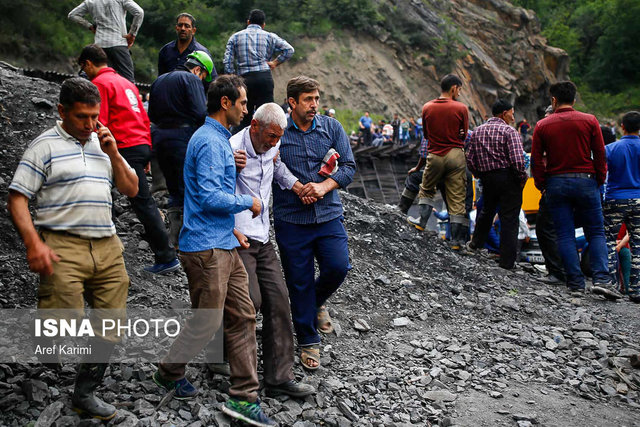 خانواده متوفیان حادثه معدن جهت طرح شکایت به دادسرای آزادشهر مراجعه کنند خانواده متوفیان حادثه معدن جهت طرح شکایت به دادسرای آزادشهر مراجعه کنند