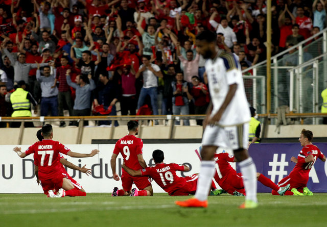 صعود شیرین پرسپولیس در آزادی با هت‌تریک طارمی