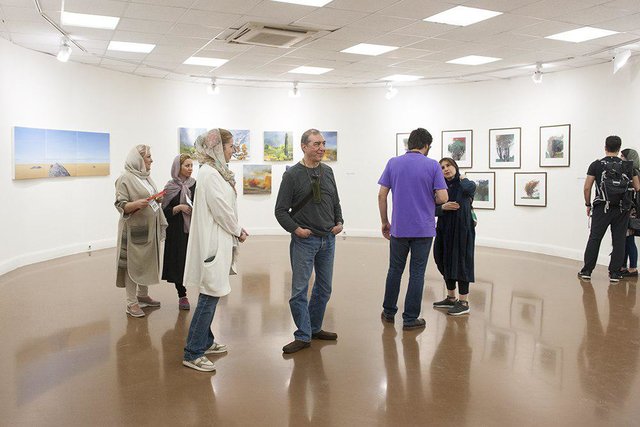 عکس تزئینی است خرید قسطی تابلو نقاشی!