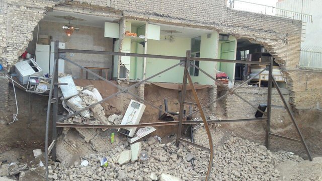 مناطق زلزله زده استان به میزان متراژ تعیین شده خدمات رایگان دریافت میکنند مناطق زلزله زده استان به میزان متراژ تعیین شده خدمات رایگان دریافت میکنند