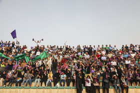 سخنرانی روحانی در جمع مردم اهواز