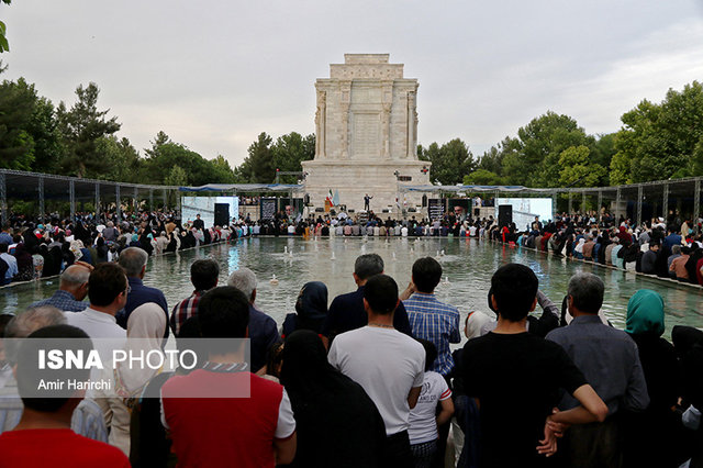 آرامگاه فردوسی در شأن صاحب اثر جهانی شاهنامه نیست آرامگاه فردوسی در شأن صاحب اثر جهانی شاهنامه نیست