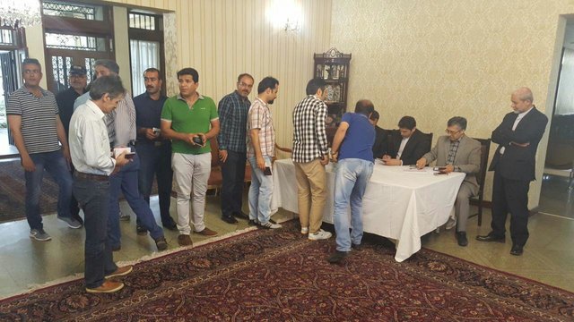 ایرانیان مقیم افغانستان به پای صندوق‌های رای رفتند