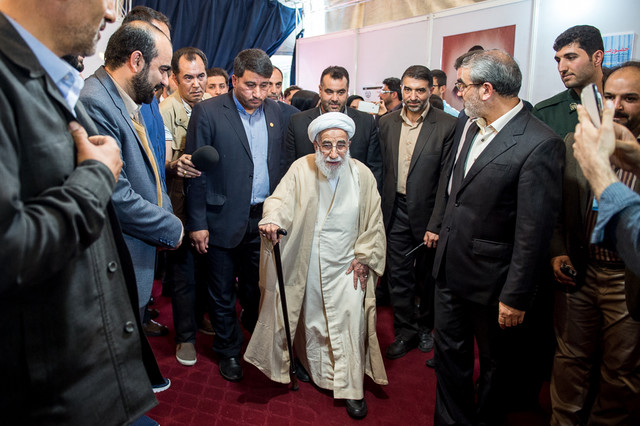 مروری بر اظهارات جنجالی امام جمعه‌ سابق