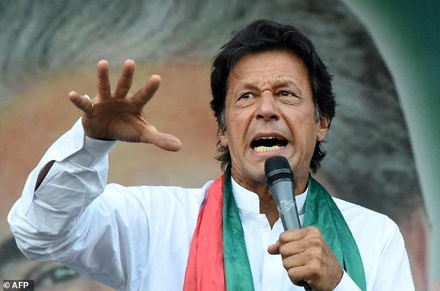 عمران خان، ترامپ را "نادان" خواند