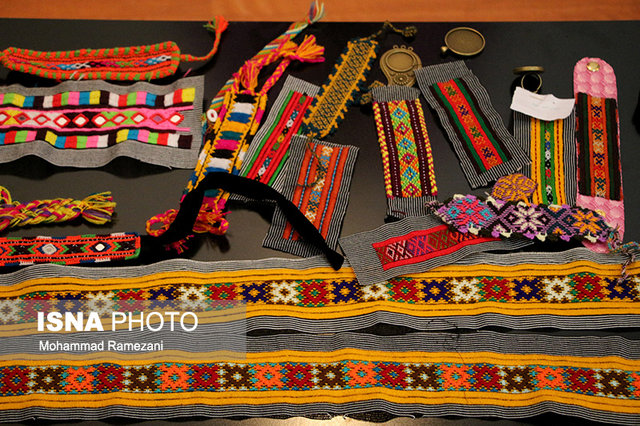 هنر سوزن دوزی هنوز زنده است هنر سوزن دوزی هنوز زنده است