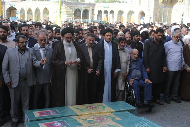 تشییع پیکر ۶ تن از شهیدان مدافع حرم در قم