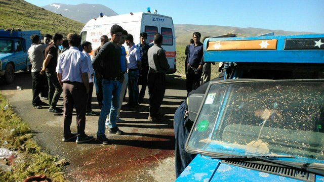 عکس:تزئینی است راننده نیسان در آتش سوخت