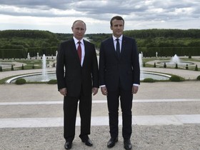 پوتین خواستار حل و فصل اختلافات با فرانسه شد