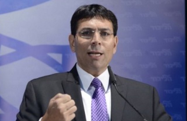 نماینده اسرائیل: شورای امنیت مانع انتقال سلاحهای حزبالله لبنان شود نماینده اسرائیل: شورای امنیت مانع انتقال سلاحهای حزبالله لبنان شود