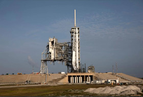 اسپیس‌ایکس 10 ماهواره به فضا پرتاب می‌کند