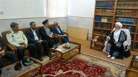 کمک 500 میلیون ریالی آیت‌الله مکارم‌شیرازی به زندانیان جرایم غیرعمد 