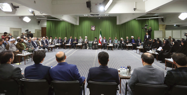 پخش دیدار اهالی فرهنگ و ادب با رهبر معظم انقلاب