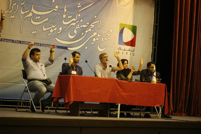 گسترش نهضت تولید محتوا در سینما و شبکه نمایش خانگی گسترش نهضت تولید محتوا در سینما و شبکه نمایش خانگی