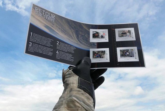 انتشار تمبر به افتخار توماس پسکت در فرانسه