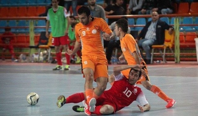 آشفتهبازار فوتسال؛ یک تیم منحل شد، دو تیم واگذار و دو تیم دیگر بلاتکلیف! آشفتهبازار فوتسال؛ یک تیم منحل شد، دو تیم واگذار و دو تیم دیگر بلاتکلیف!