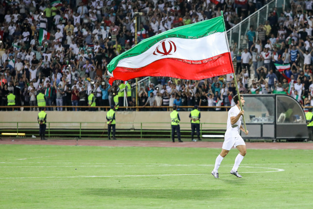 تیم ملی فوتبال ایران صاحب سرود اختصاصی میشود جشن صعود به جام جهانی روسیه در پایان بازی ایران و ازبکستان