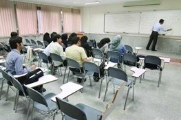 70 درصد ظرفیت دانشجویی دانشگاه آزاد نراق خالی است
 70 درصد ظرفیت دانشجویی دانشگاه آزاد نراق خالی است