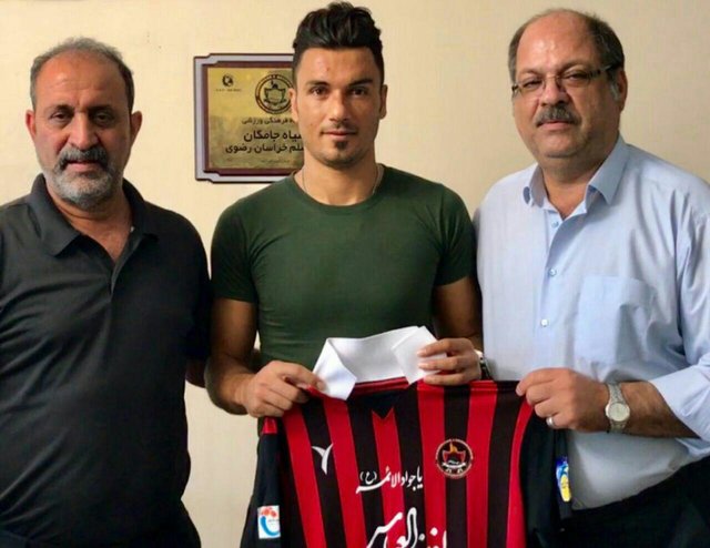 شاکری به سیاه‌جامگان پیوست