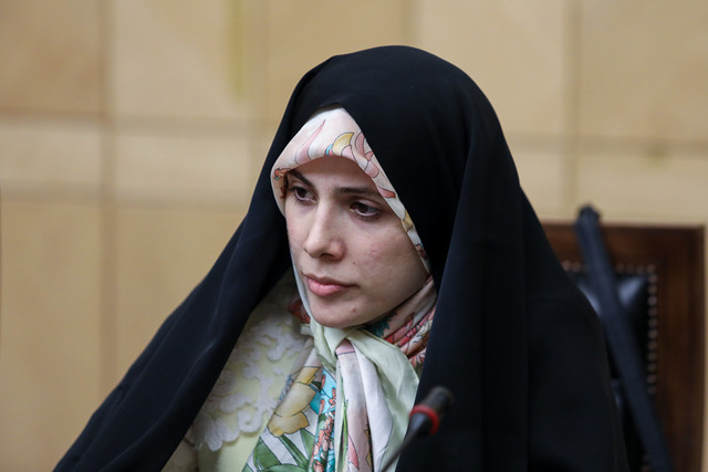 حسینی: تعدد دستگاههای صدور مجوز یکی از مهمترین چالشهای شرکتهای دانش بنیان است حسینی: تعدد دستگاههای صدور مجوز یکی از مهمترین چالشهای شرکتهای دانش بنیان است