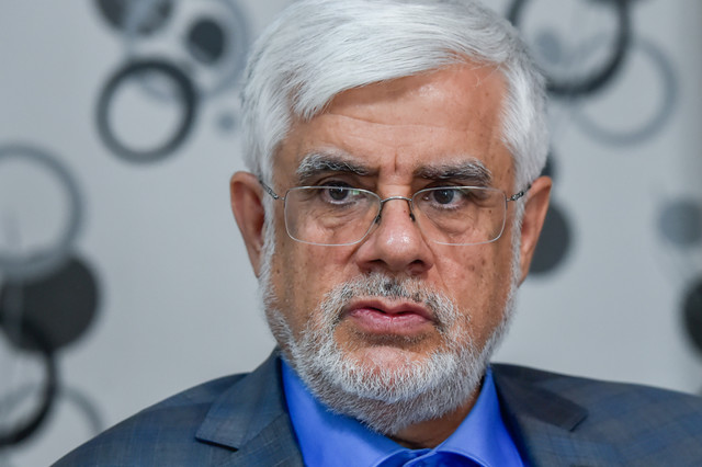عارف: فراکسیون امید برای حل مشکلات باشگاه استقلال ورود میکند عارف: فراکسیون امید برای حل مشکلات باشگاه استقلال ورود میکند