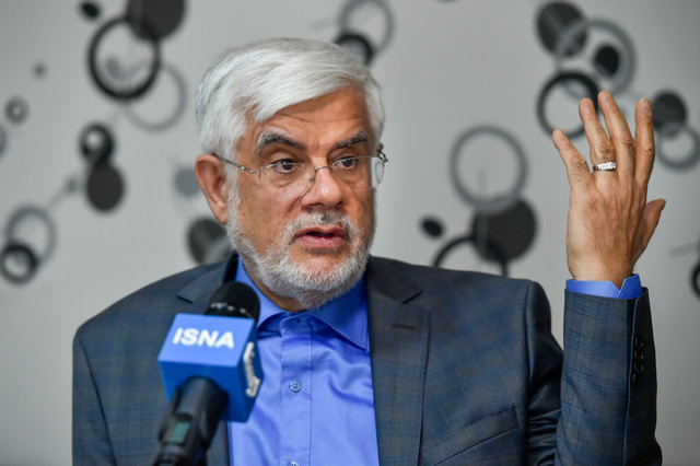 عارف: متاسفانه روحانی تعامل ضعیفی با مجلس دارد/ جبران کنید گفتگوی اختصاصی ایسنا با محمد رضا عارف