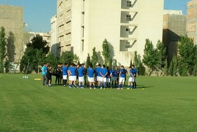 مصدومیت جزئی خسرو حیدری در تمرین استقلال